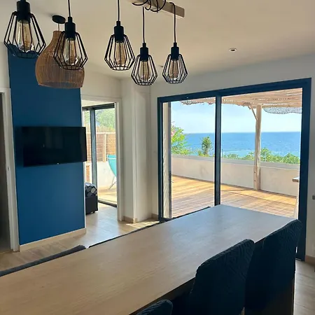 Maison Cabanon Bord De Mer, Vue Mer, Grande Terrasse Et Acces Direct A La